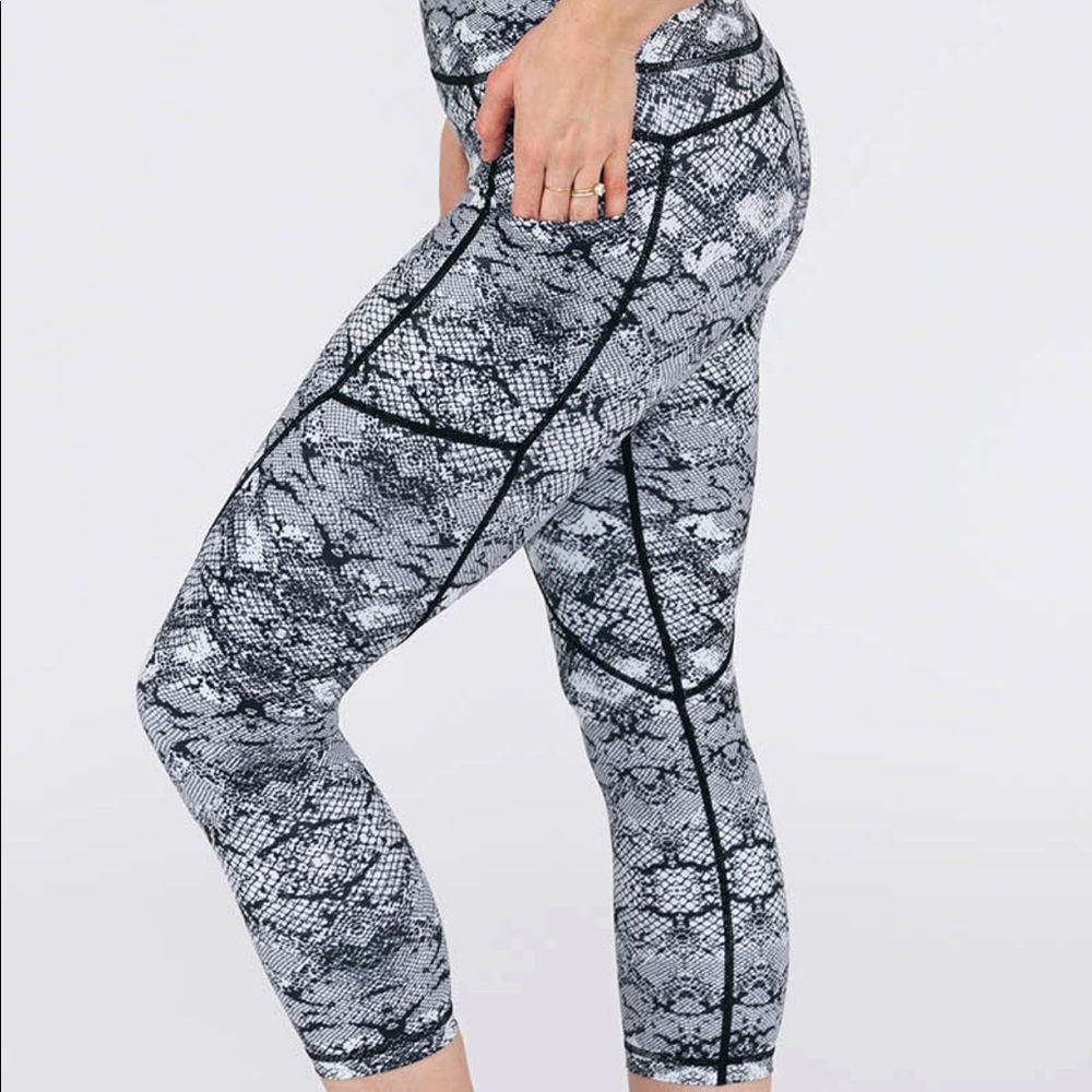 Zyia light n’ tight